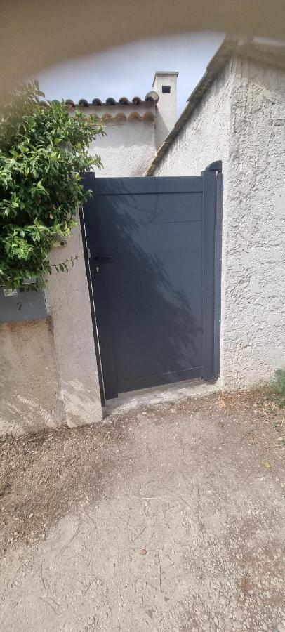 Aux Creissauds Διαμέρισμα Aubagne Εξωτερικό φωτογραφία